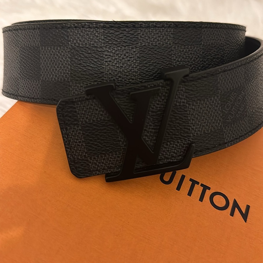 • Louis Vuitton Damien Belt •